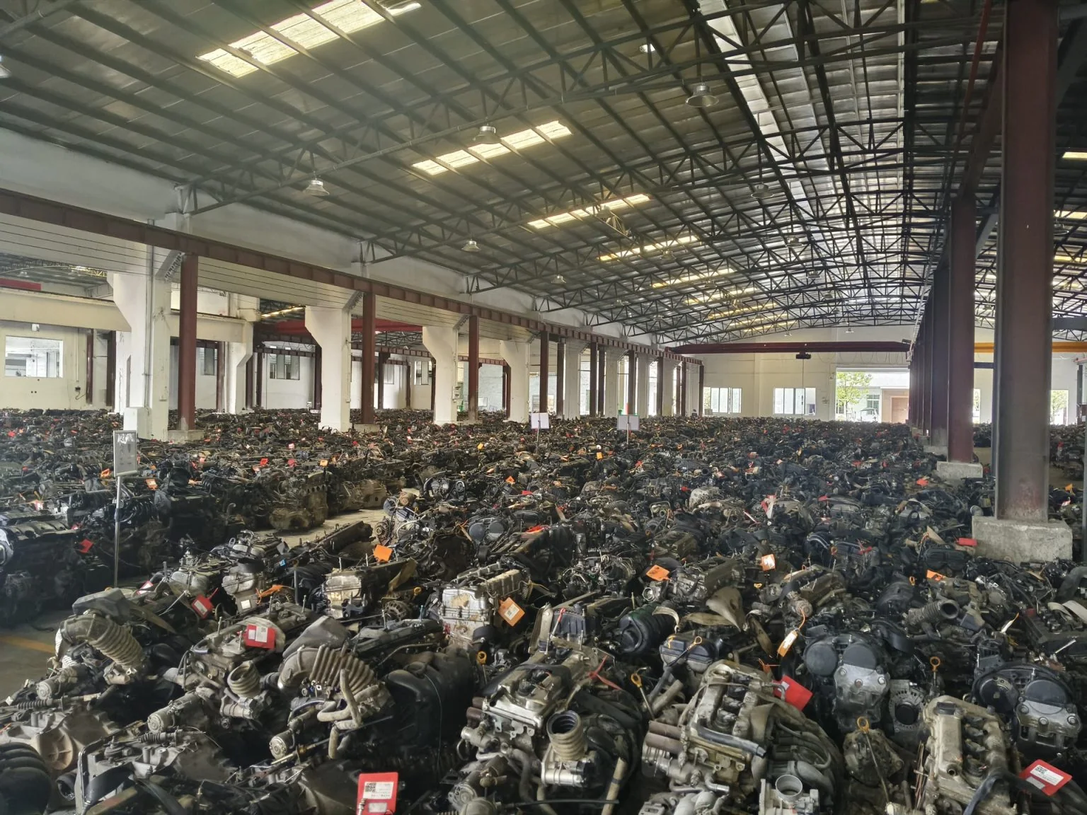 Rows of used engines at the Guanyu sourcing warehouse
